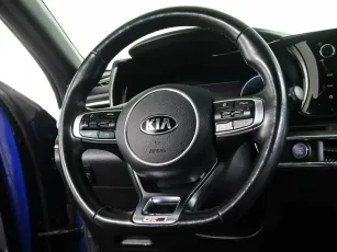 Kia  11