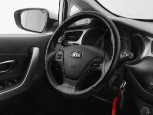 Kia  10