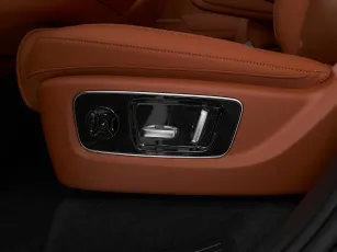 Li Auto (Lixiang)  19