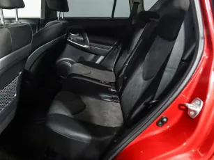 Toyota  12