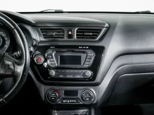 Kia  11