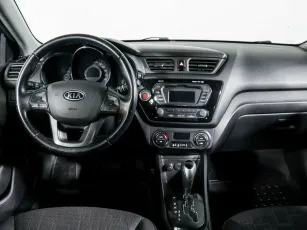 Kia  9
