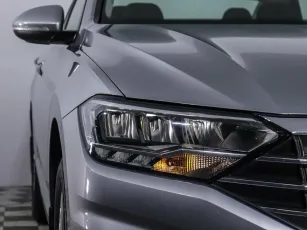 Volkswagen  5