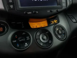 Toyota  10