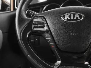 Kia  10