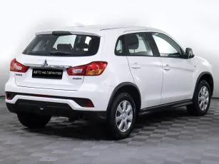 Mitsubishi  5