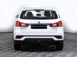 Mitsubishi  6