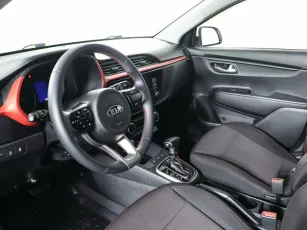 Kia  11