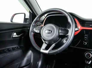 Kia  13
