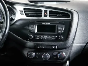 Kia  15