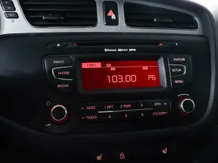 Kia  17