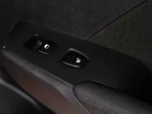 Hyundai  11