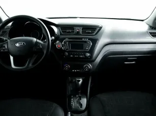 Kia  8