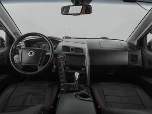 SsangYong  8