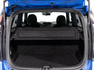 Kia  15