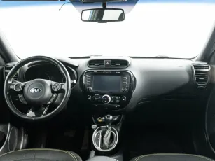 Kia  6
