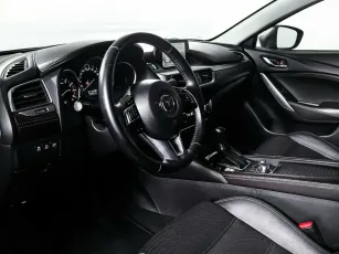 Mazda  12