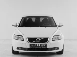 Volvo  2