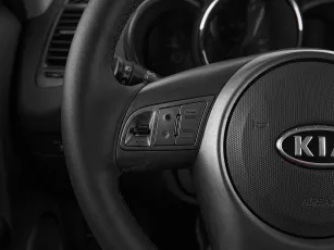 Kia  11