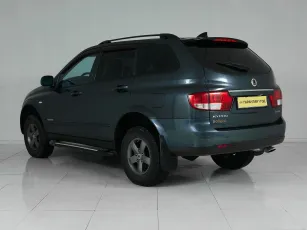 SsangYong  6