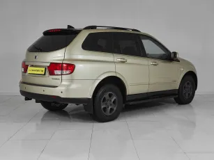 SsangYong  4