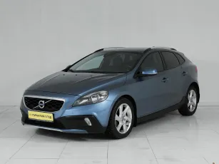 Volvo V40,  II