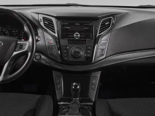 Hyundai  15