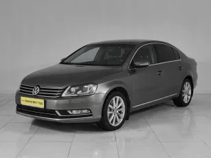 Volkswagen Passat,  B7