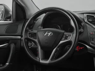 Hyundai  10