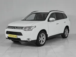 Mitsubishi Outlander,  III