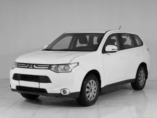Mitsubishi Outlander,  III