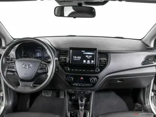 Hyundai  10