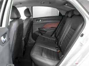 Hyundai  16