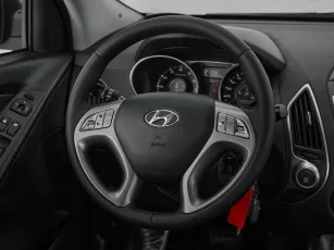 Hyundai  10