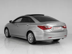 Hyundai  4