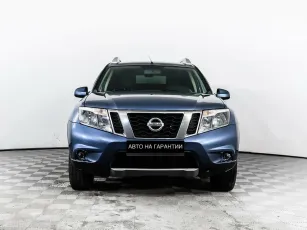 Nissan  2