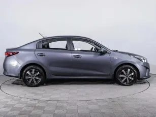 Kia  4