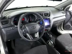 Kia  10