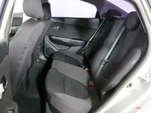 Kia  16