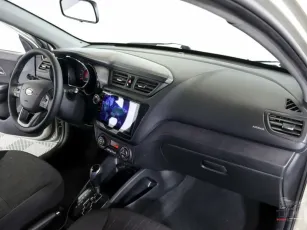 Kia  8