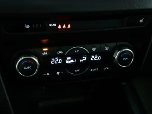 Mazda  12