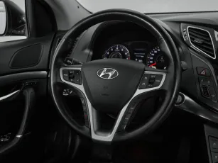 Hyundai  11