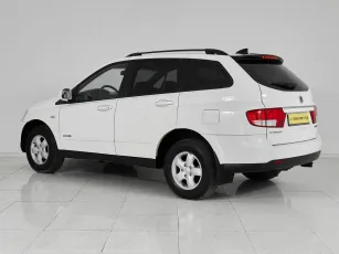SsangYong  4