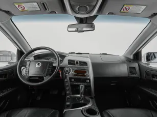 SsangYong  8