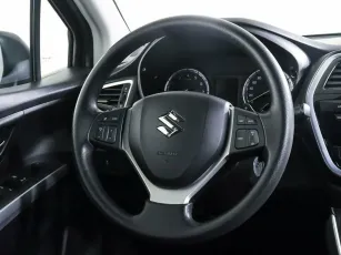 Suzuki  12
