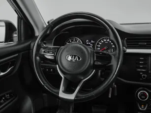 Kia  10