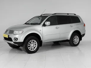 Mitsubishi Pajero Sport,  II