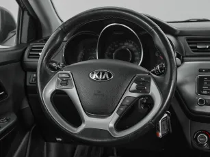 Kia  10