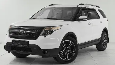 Ford Explorer,  V