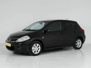 Nissan Tiida,  I Рестайлинг